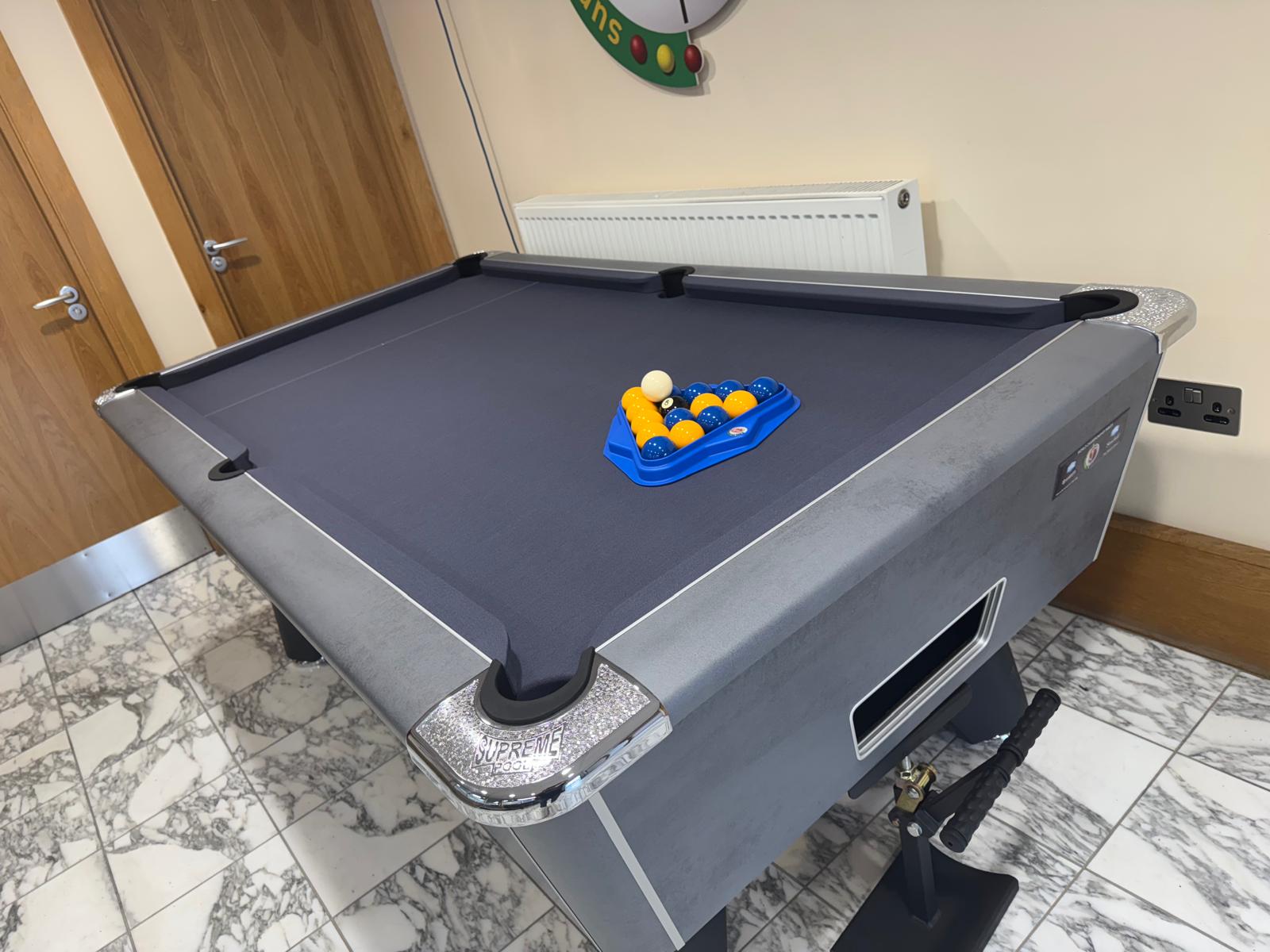 Supreme Winner Pool Table