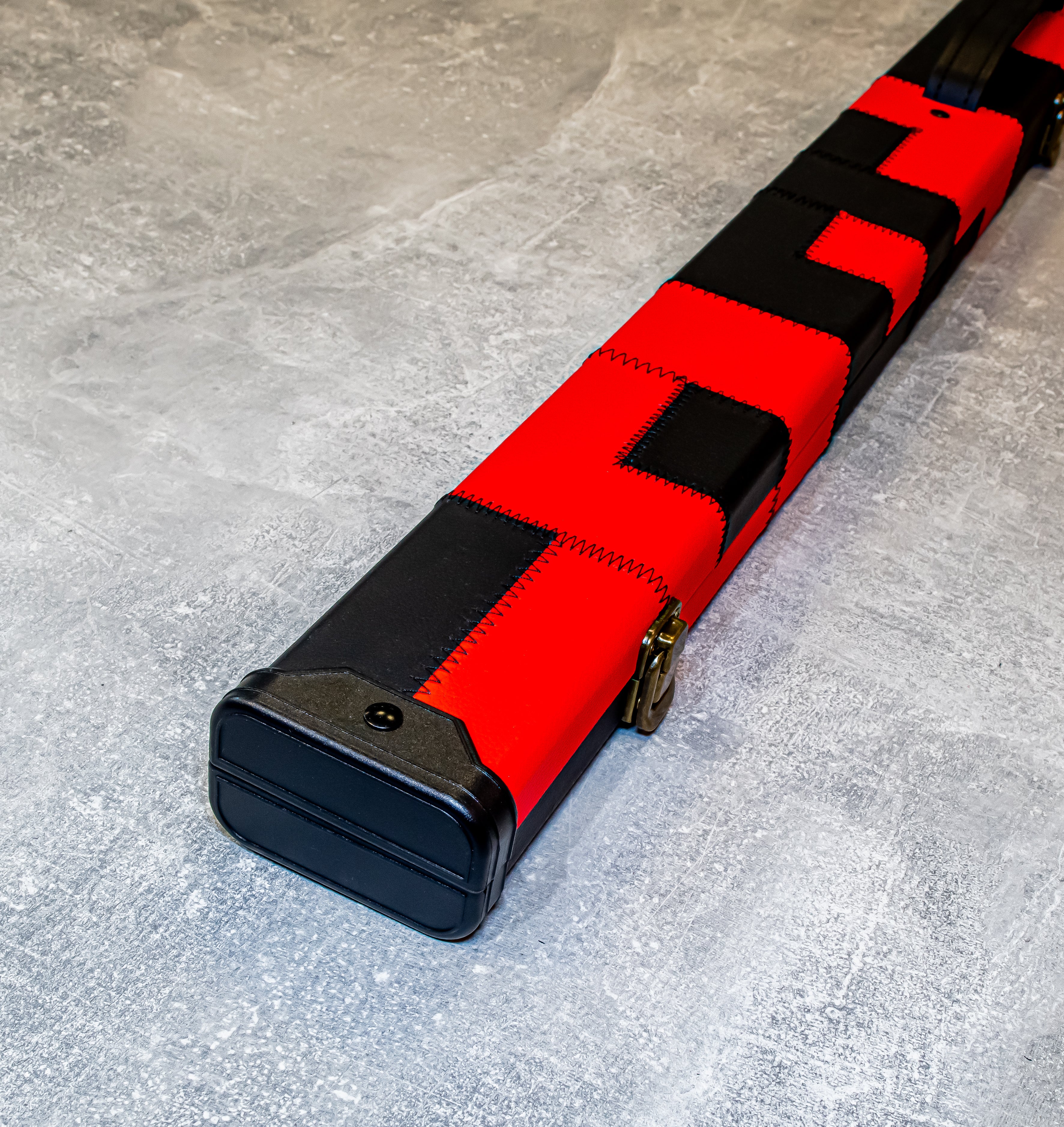 EBS Optimum 3/4 Black/Red Patch